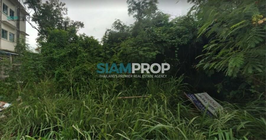 Land for sale Ban Bueng, Chonburi I'm interested, come urgently !!!! - Land -  - 